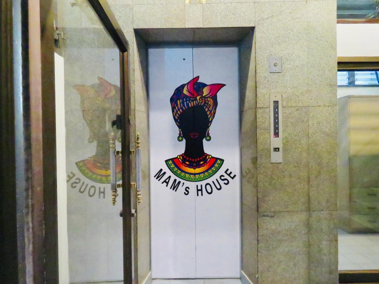 ホテル マムズ ハウス カオサン バンコク都 エクステリア 写真